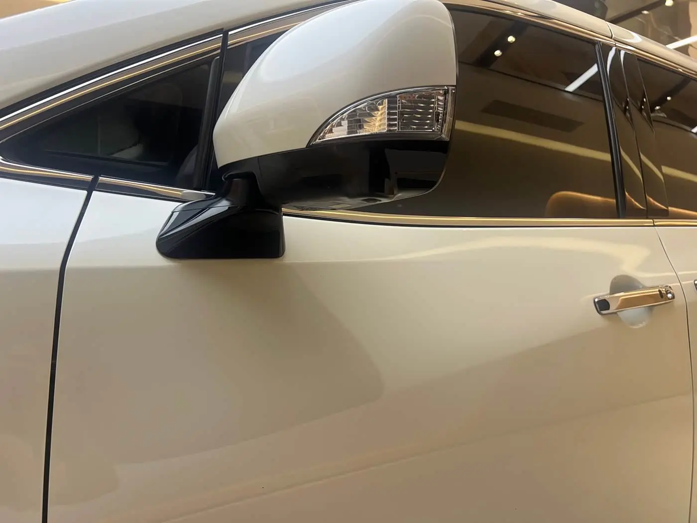 Nissan Quest 2016 — Photo 8/20