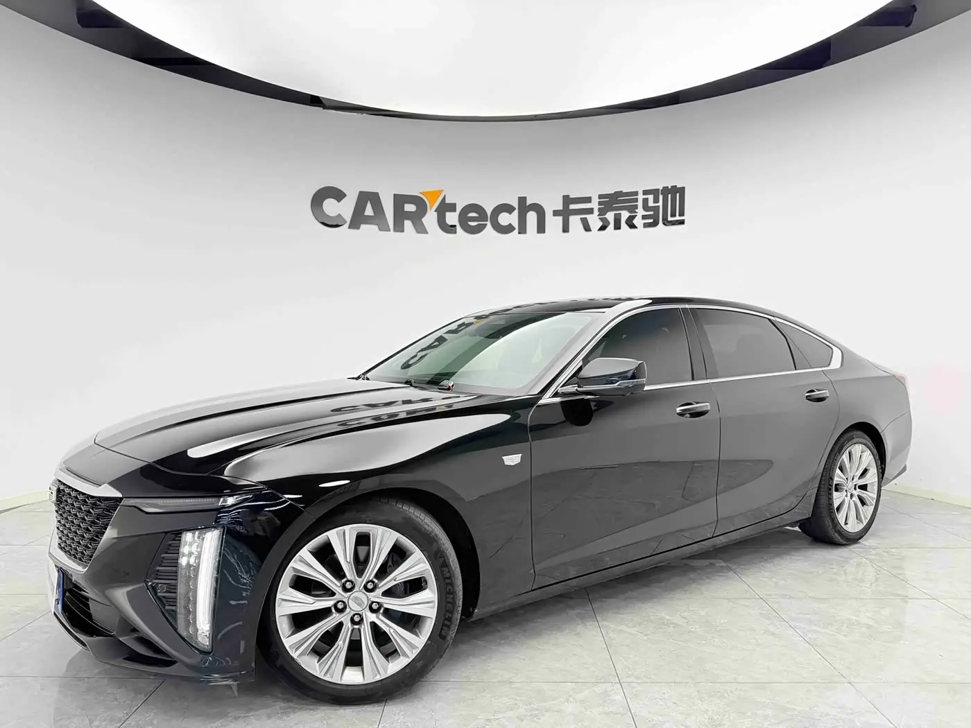 Cadillac CT6 2024 — Фото 1/9