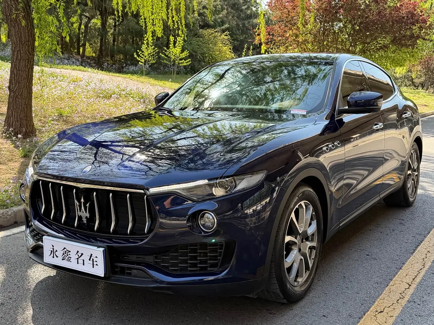 Maserati Levante 2019 — Фото 1/10