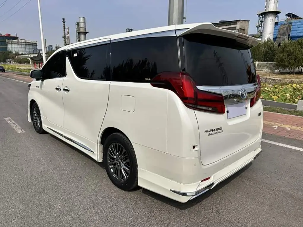Toyota Alphard 2021 — Şəkil 18/18
