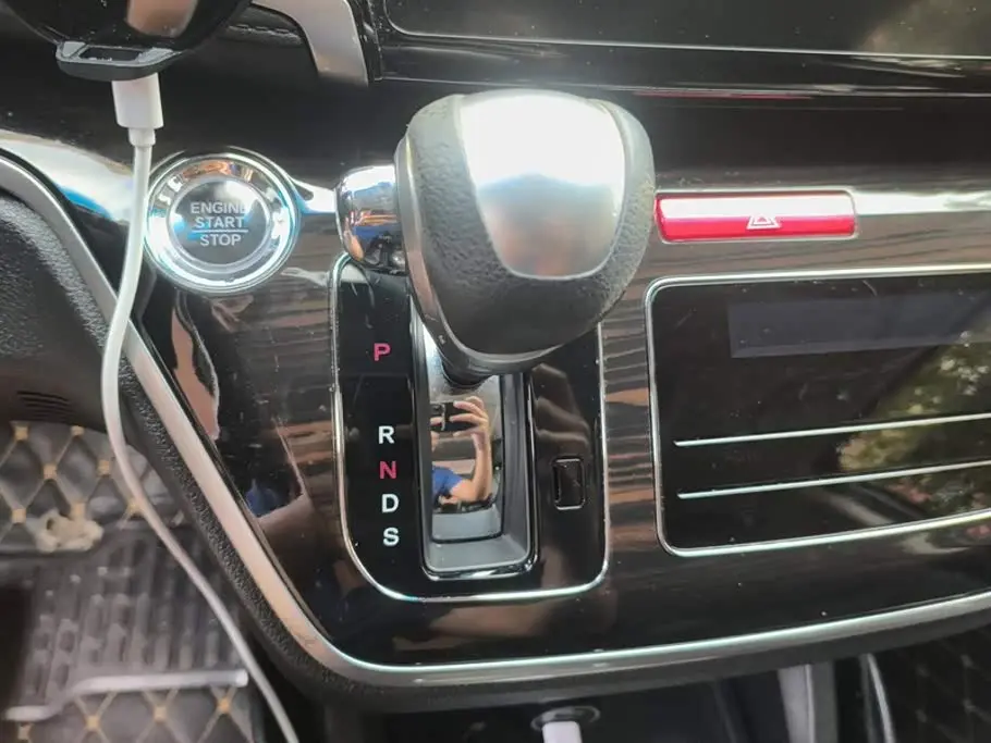 Honda Odyssey 2018 — Photo 16/16