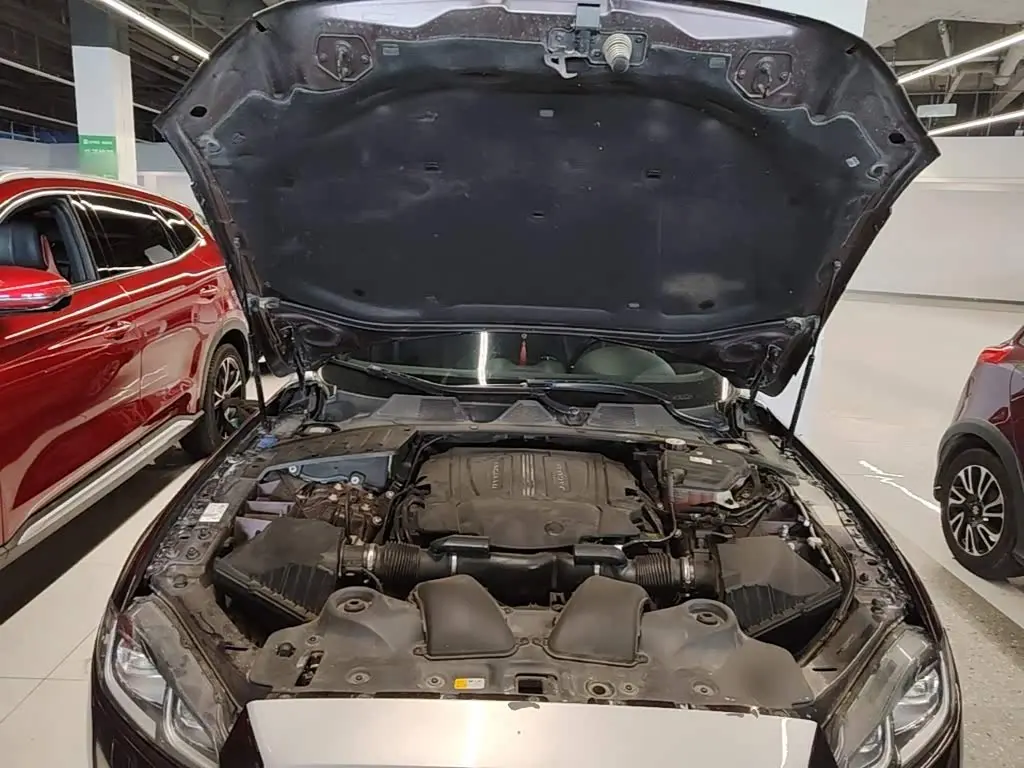 Jaguar XJ 2017 — Photo 20/20