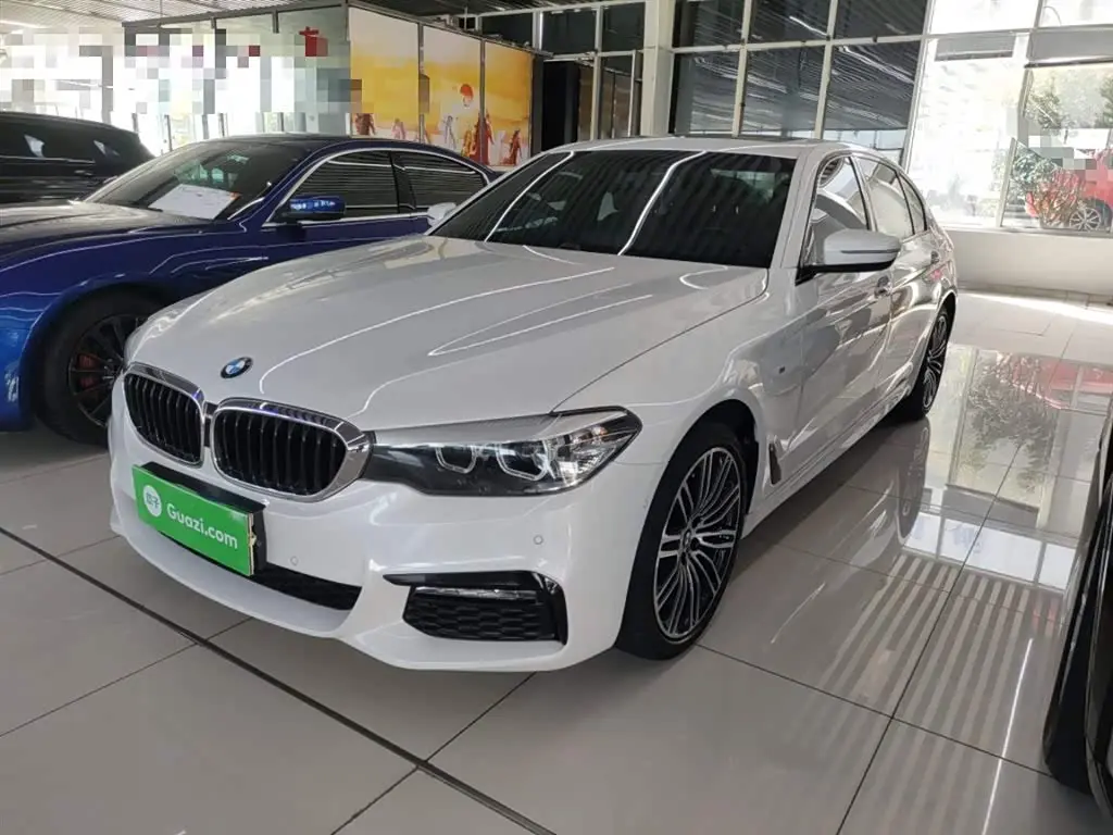 BMW 5 Series 2018 — Фото 2/20