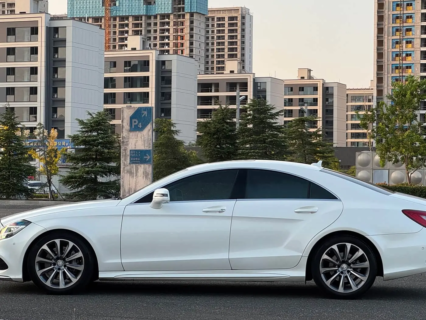 Mercedes-Benz CLS 2015 — Photo 9/9