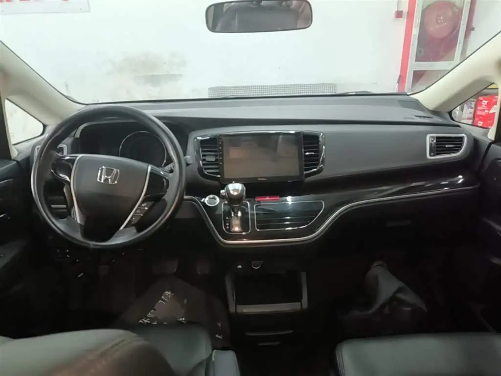 Honda Odyssey 2020 — Фото 10/20