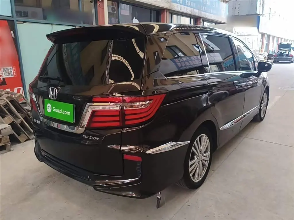 Honda Elysion 2019 — Photo 7/20