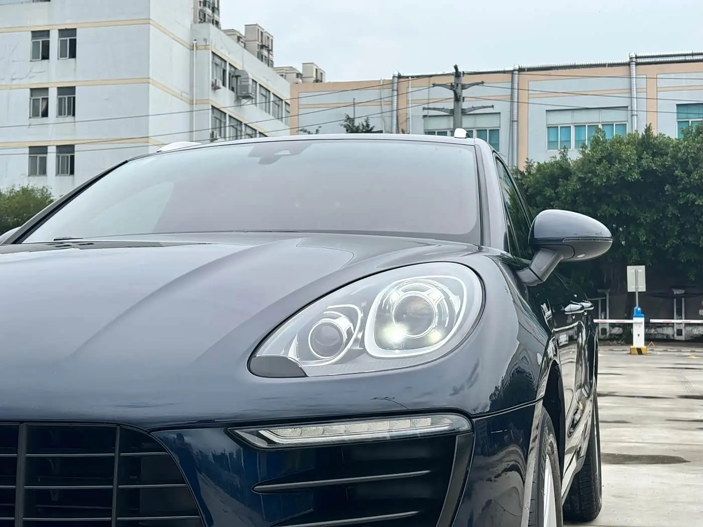 Porsche Macan 2017 — Photo 8/20