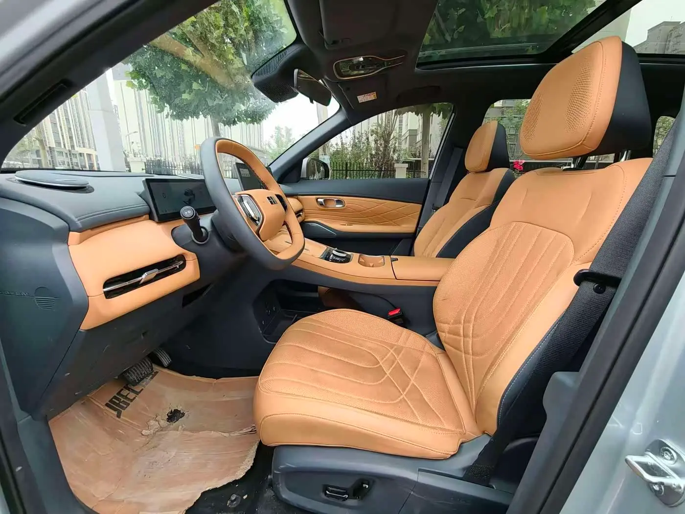 Geely Galaxy Galaxy Starship 7 EM-i 2025 — Photo 4/9