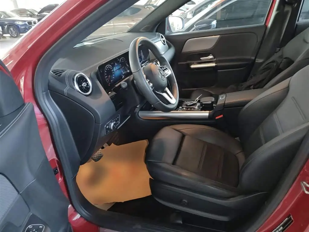 Mercedes-Benz GLA 2020 — Photo 15/20