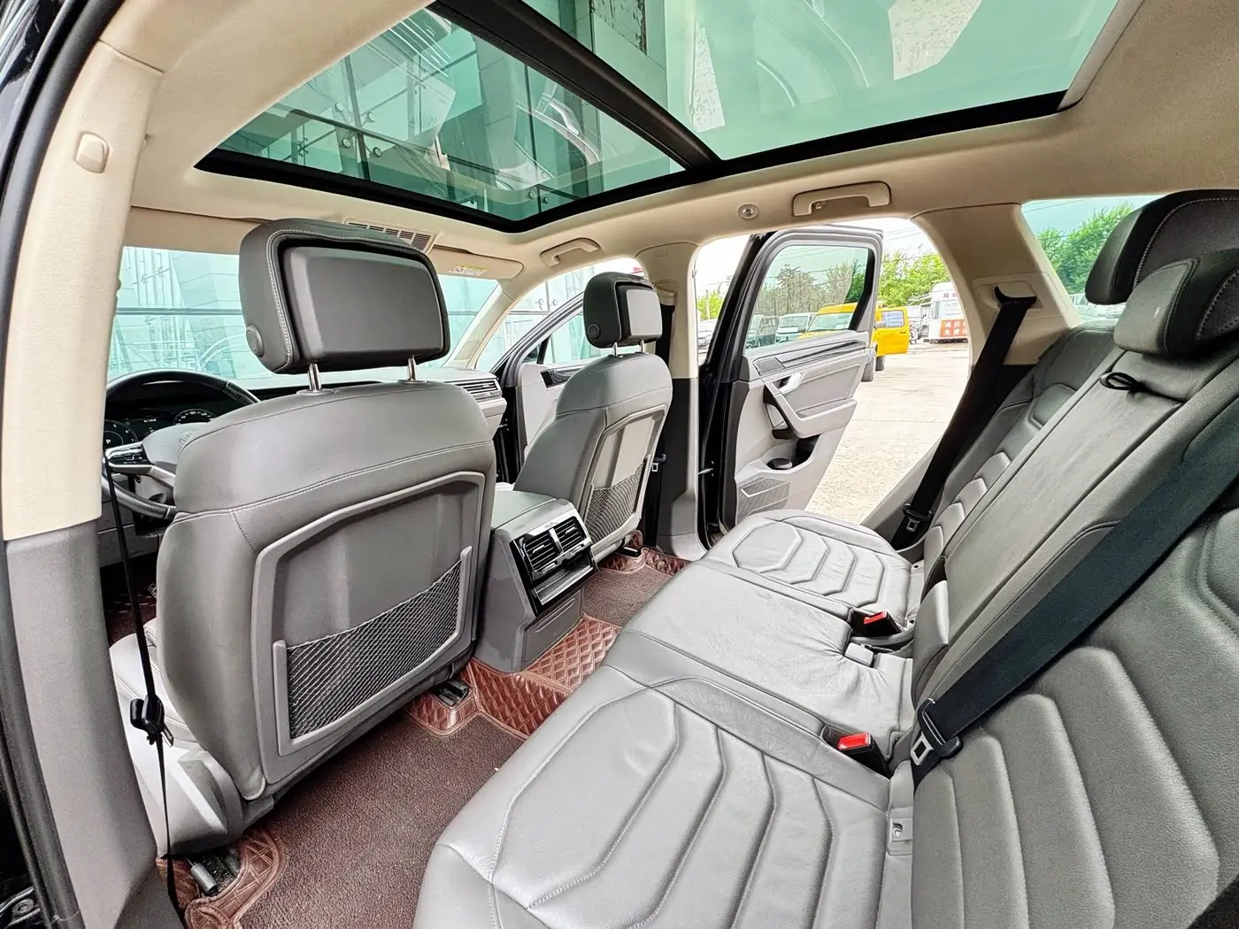 Volkswagen Touareg 2024 — Photo 11/19