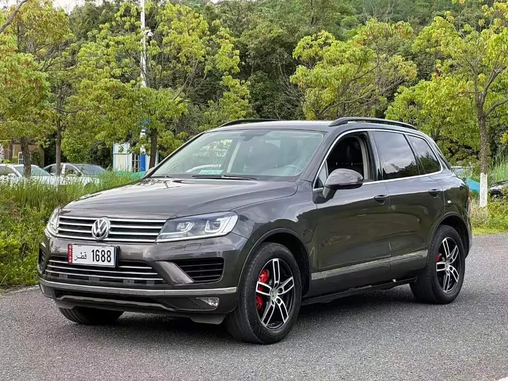 Volkswagen Touareg 2017 — Şəkil 3/9