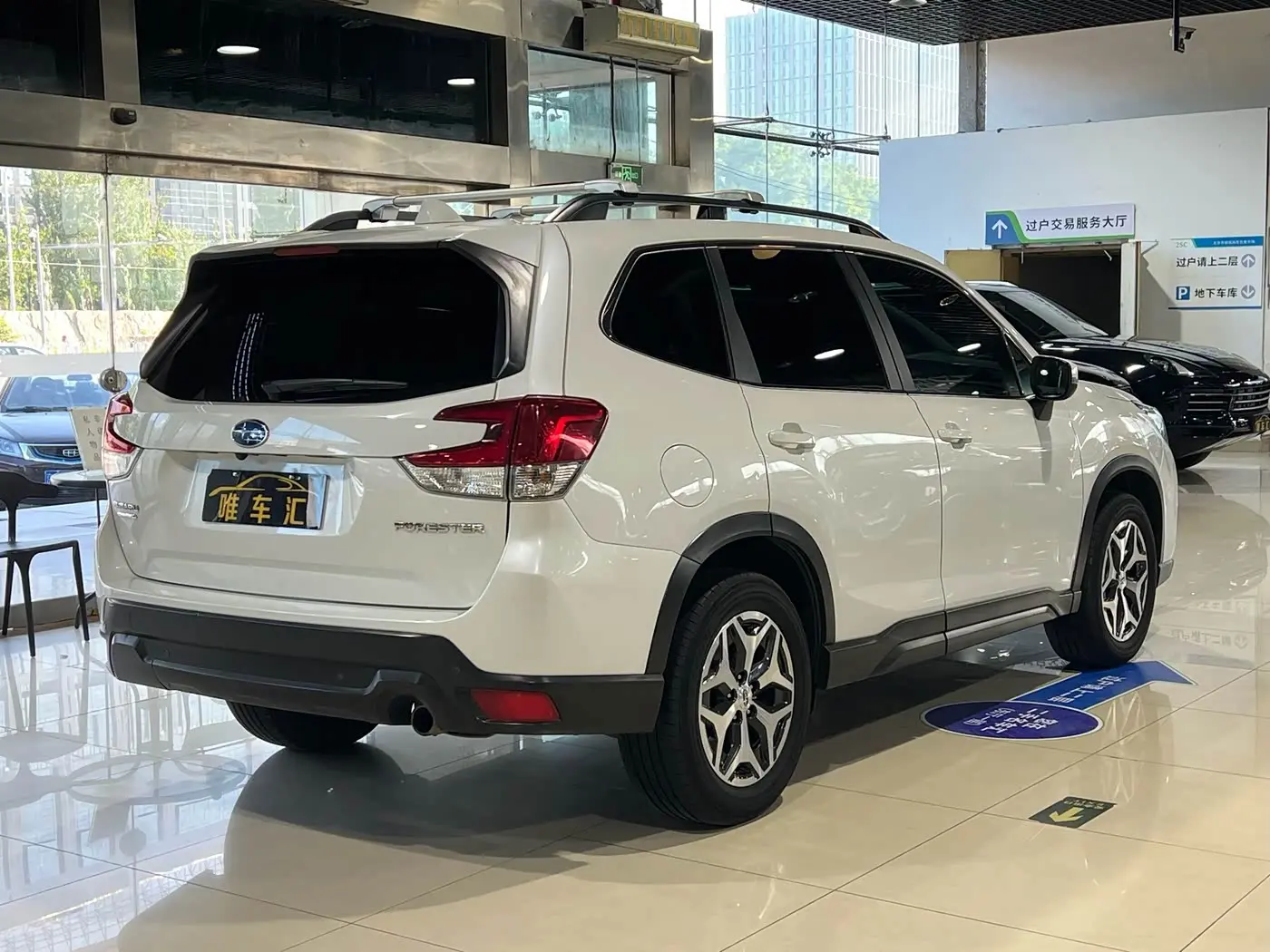 Subaru Forester 2019 — ფოტო 4/20
