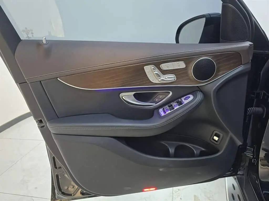 Mercedes-Benz GLC 2021 — Şəkil 11/12