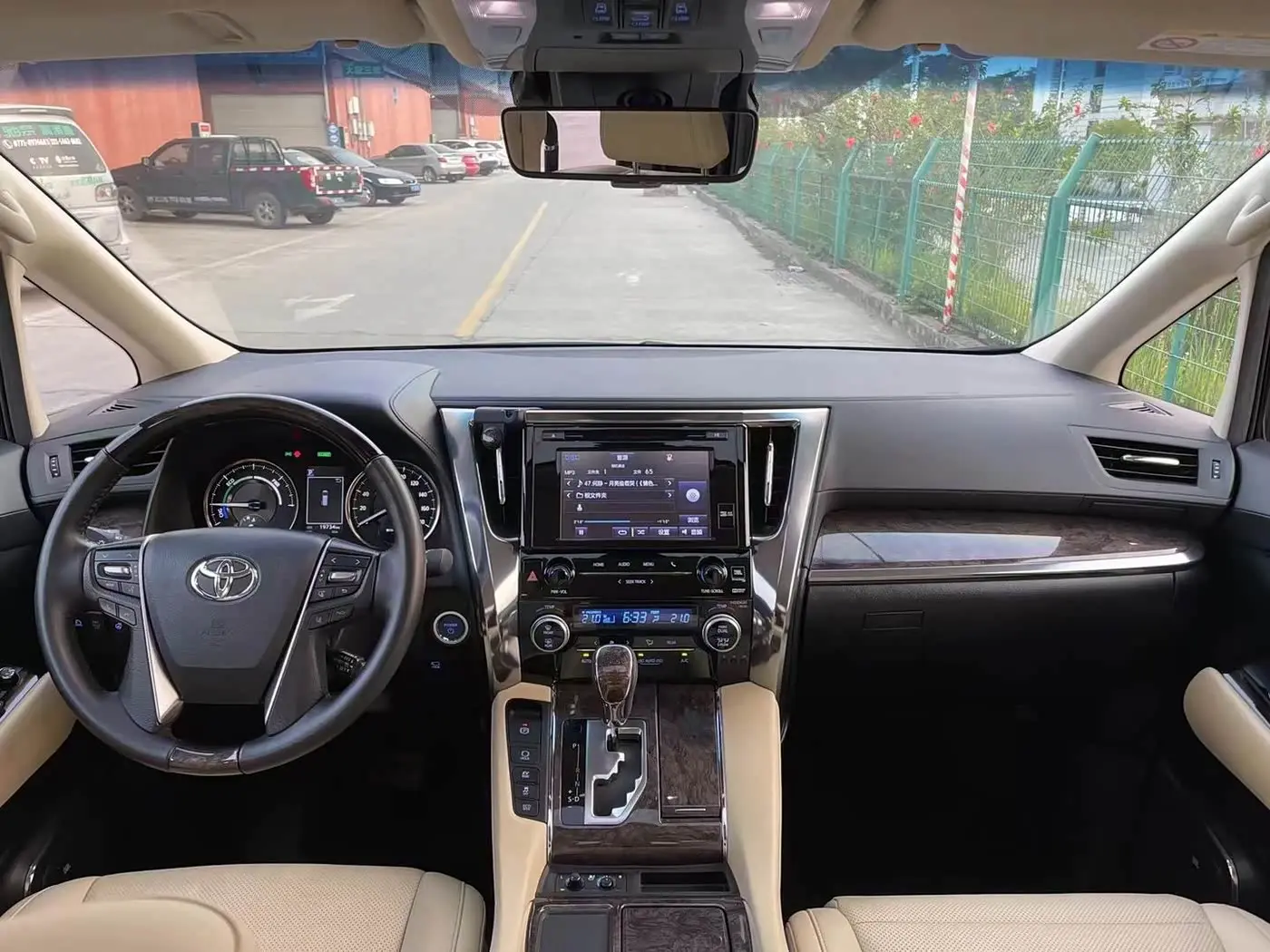 Toyota Vellfire 2020 — Фото 5/9