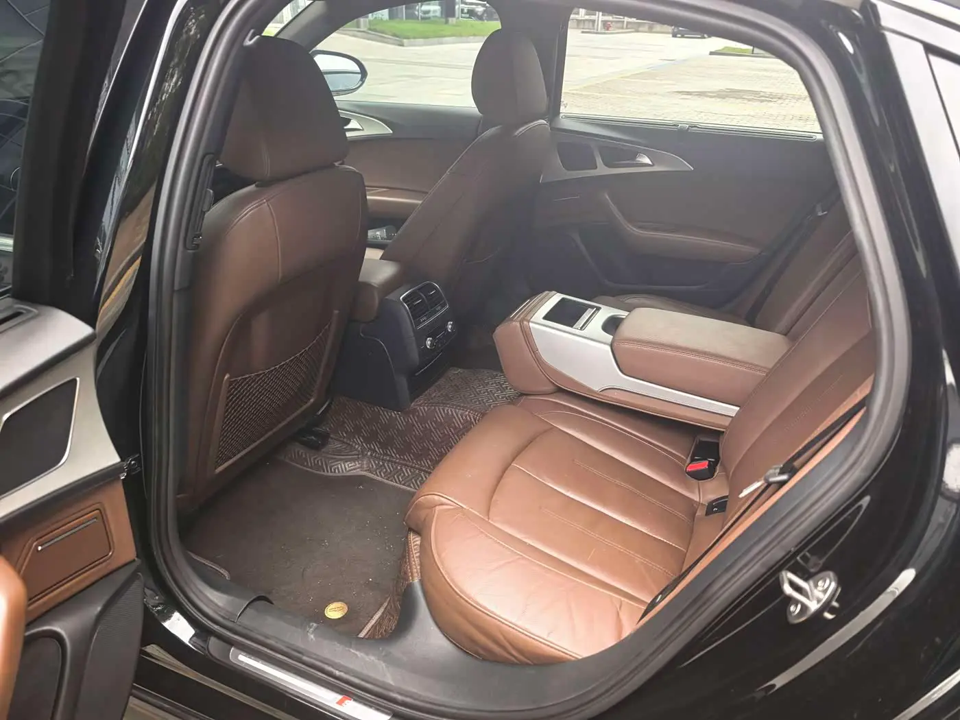 Audi A6L 2018 — Photo 4/9