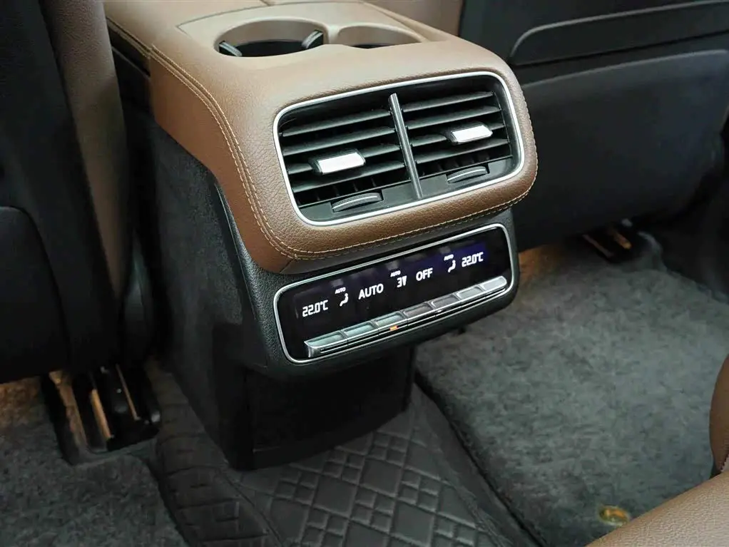 Mercedes-Benz GLE 2024 — Photo 18/20