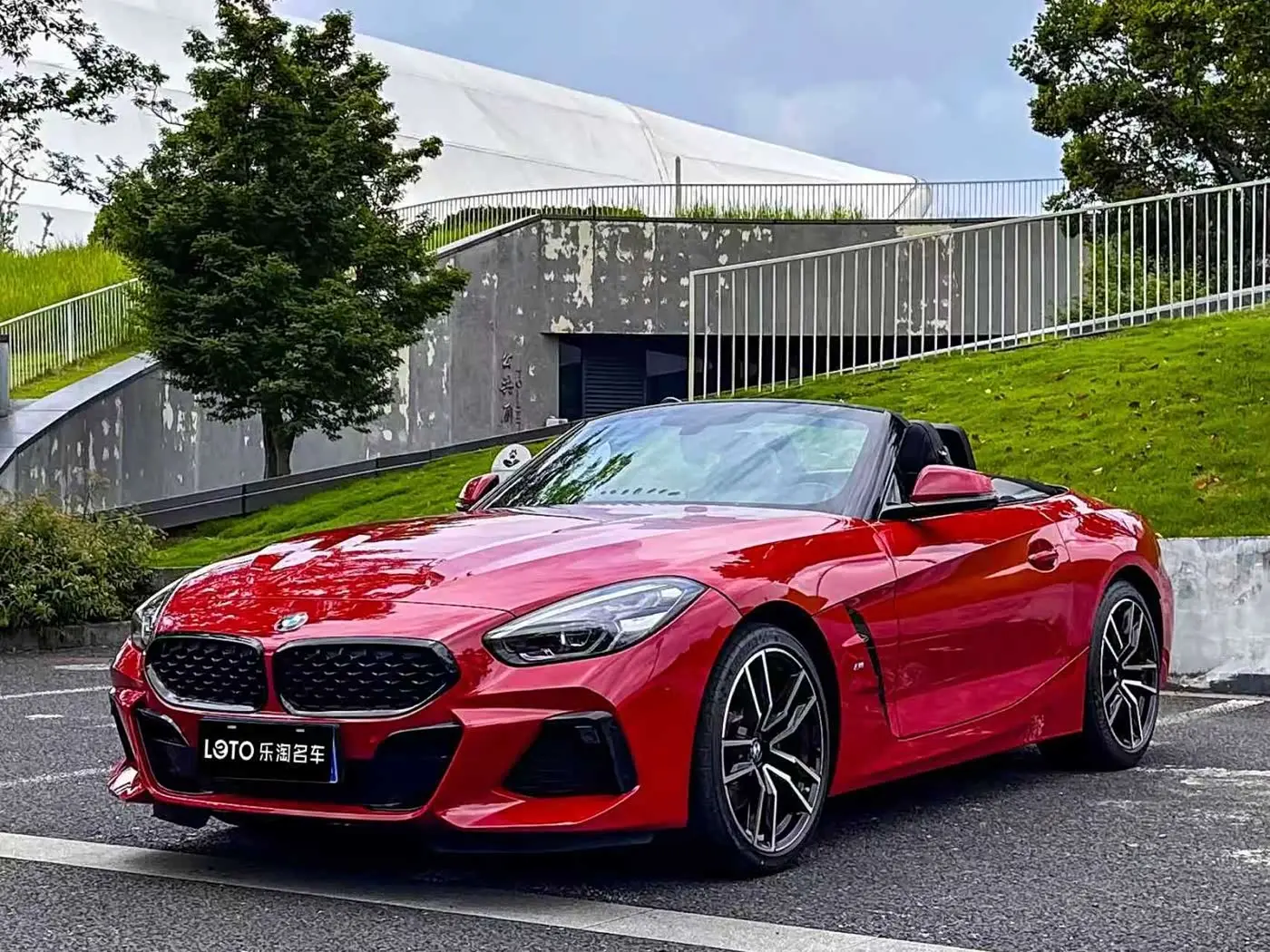 BMW Z4 2023 — Фото 1/15