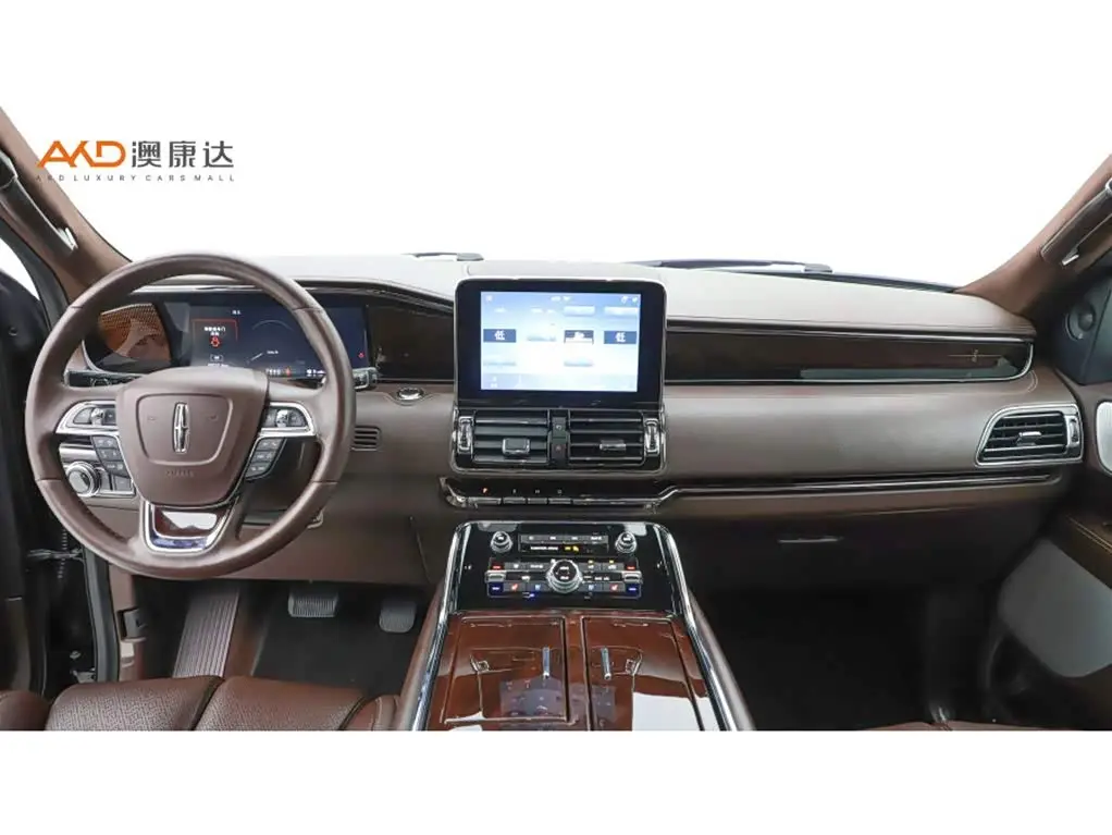 Lincoln Navigator 2020 — Photo 5/11
