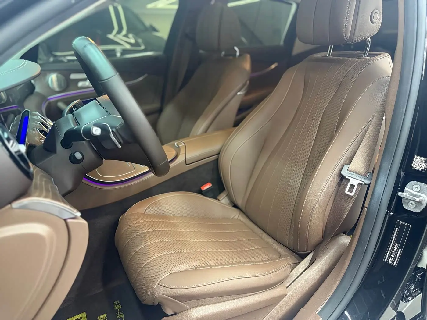 Mercedes-Benz E-Class 2022 — Photo 15/20