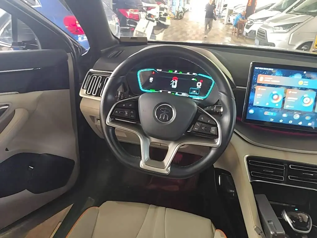 BYD Song PLUS PHEV 2022 — Фото 11/20