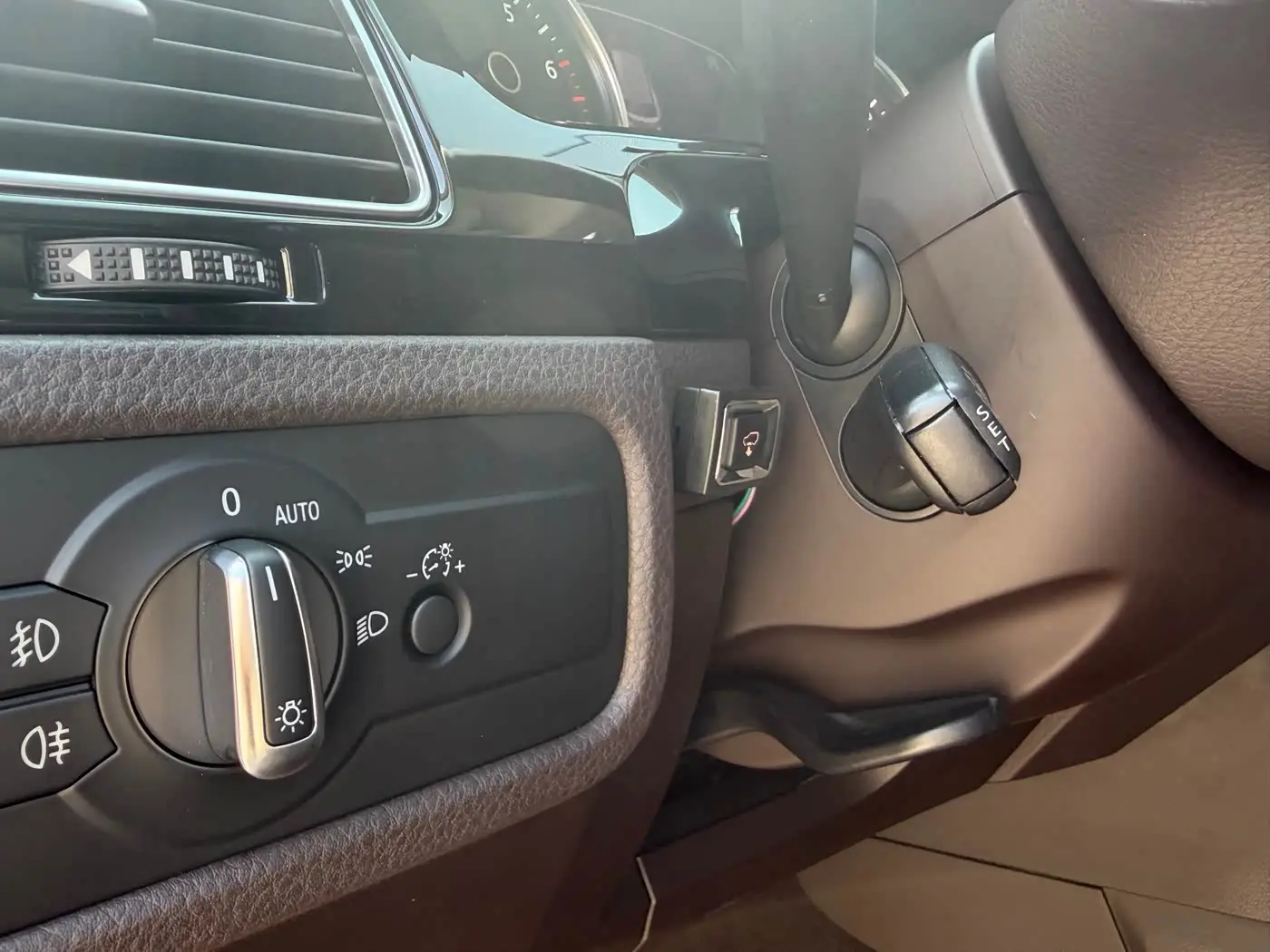 Volkswagen Touareg 2018 — Photo 19/20