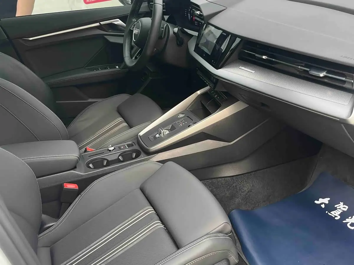 Audi A3 2023 — Photo 14/14