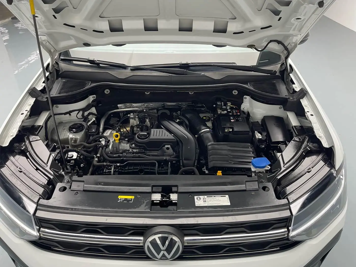 Volkswagen Tharu 2023 — Фото 11/20
