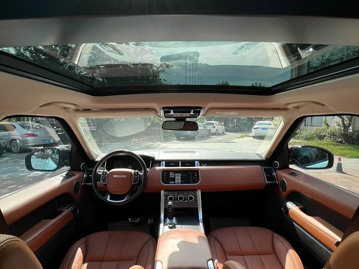 Land Rover Range Rover Sport 2015 — Photo 11/18