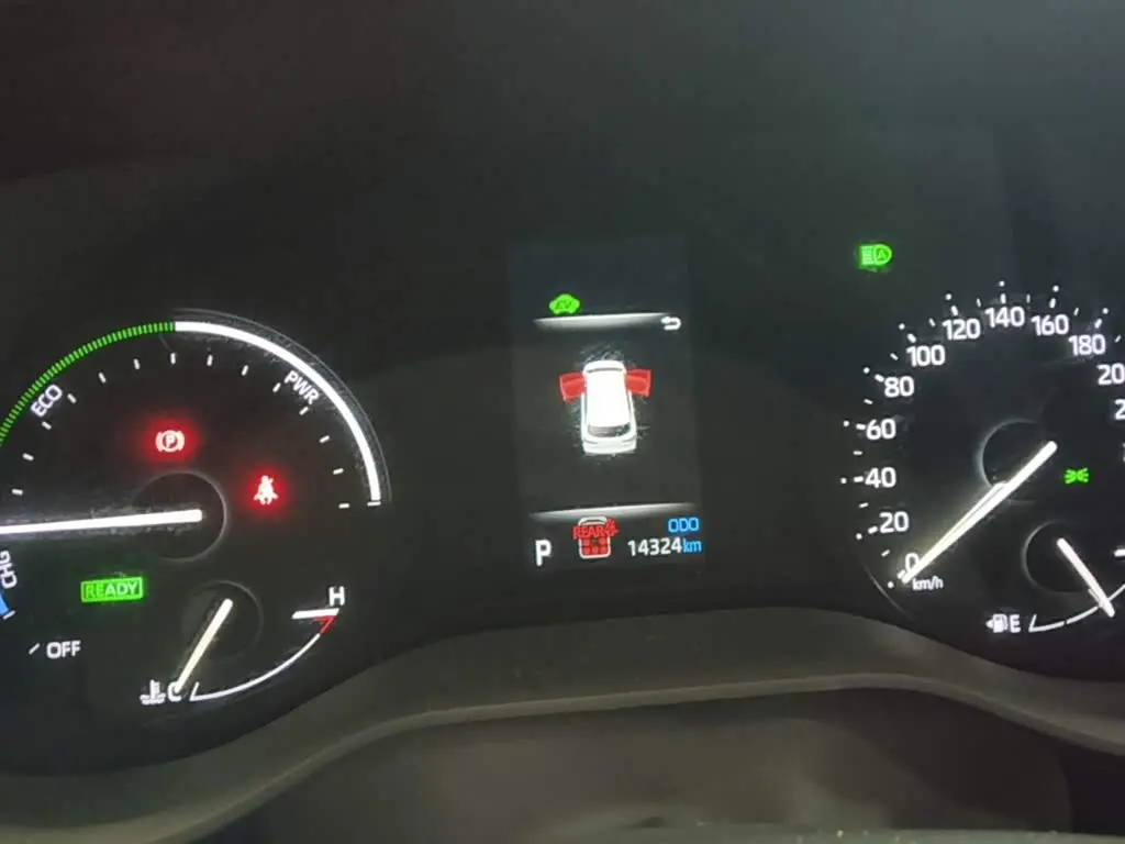 Toyota Granvia 2024 — Photo 12/20