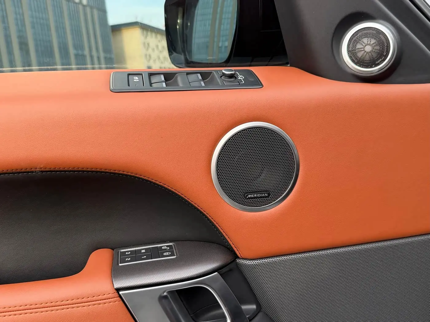 Land Rover Range Rover Sport 2015 — Photo 12/20