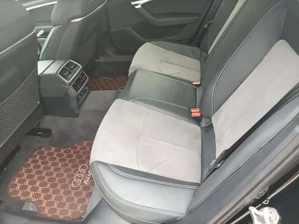 Audi A6L 2024 — Photo 17/20