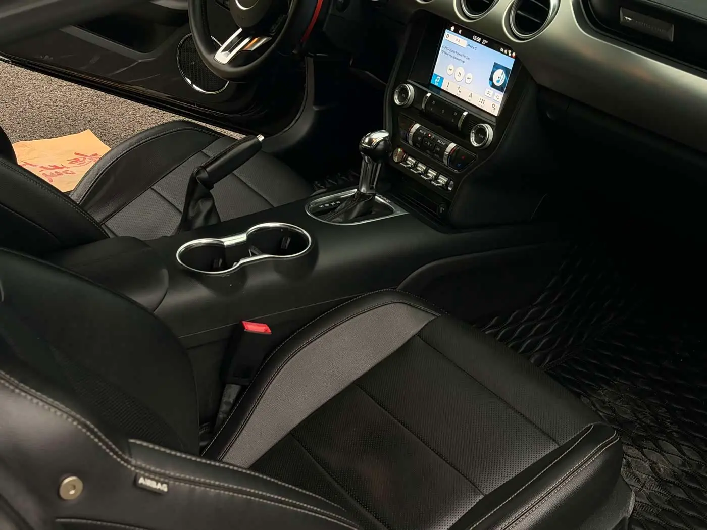 Ford Mustang 2019 — Photo 13/13