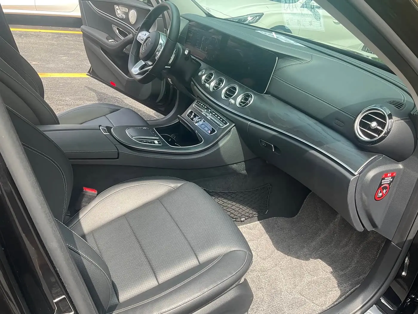 Mercedes-Benz E-Class 2019 — Photo 15/19