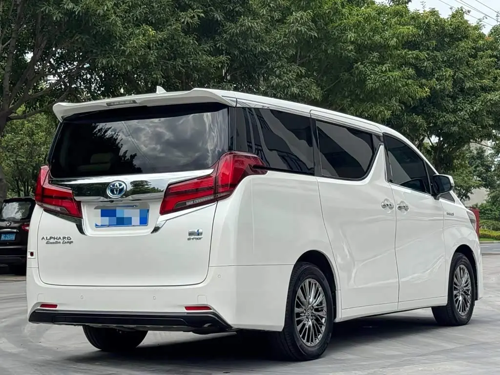 Toyota Alphard 2020 — Photo 12/16