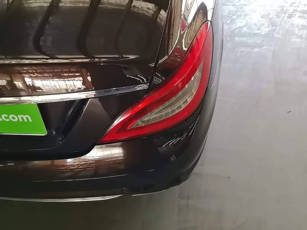 Mercedes-Benz CLS 2015 — Фото 8/20