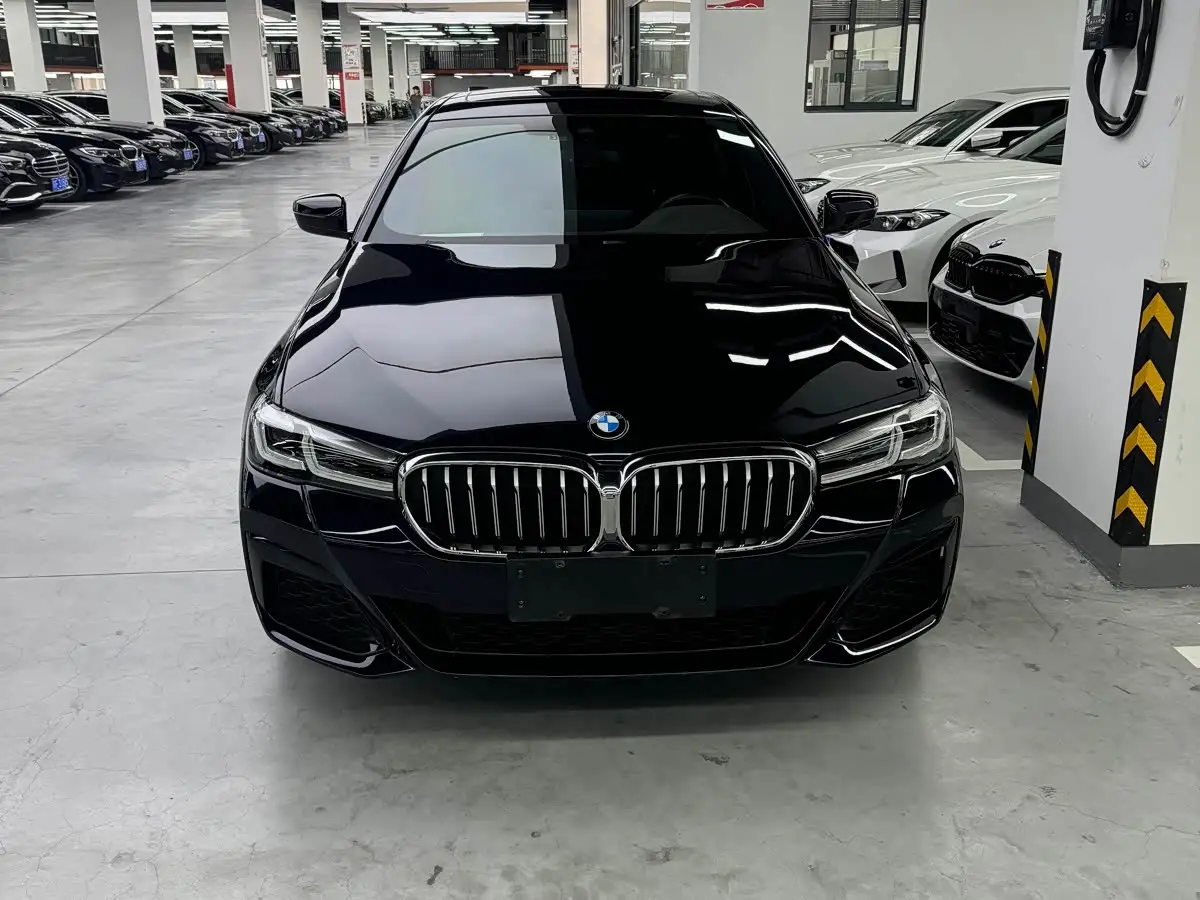 BMW 5 Series, 2023