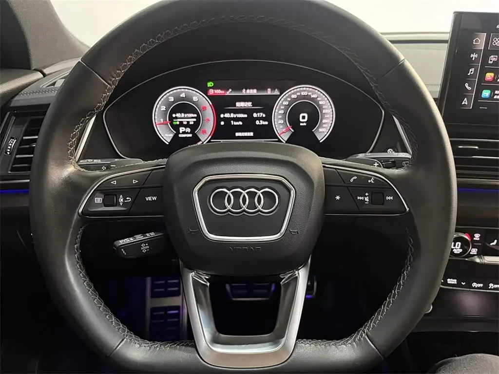 Audi Q5L 2024 — Photo 11/16