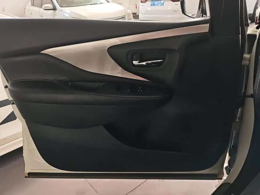Nissan Murano 2023 — Photo 7/16