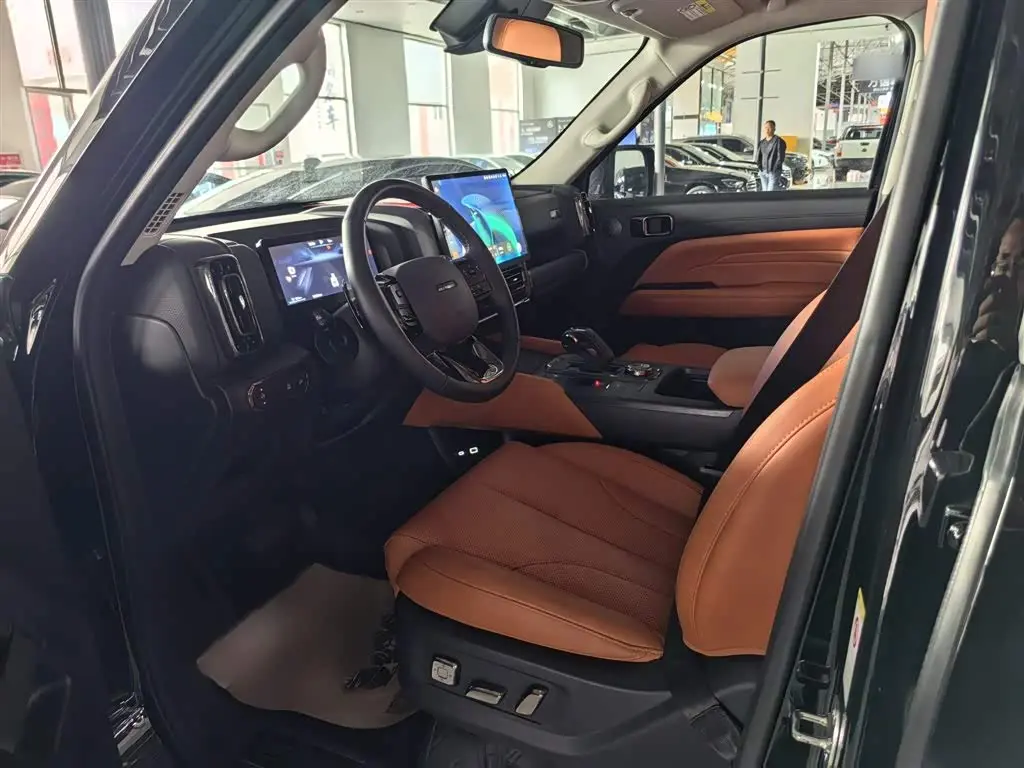Haval H9 2024 — Photo 19/20