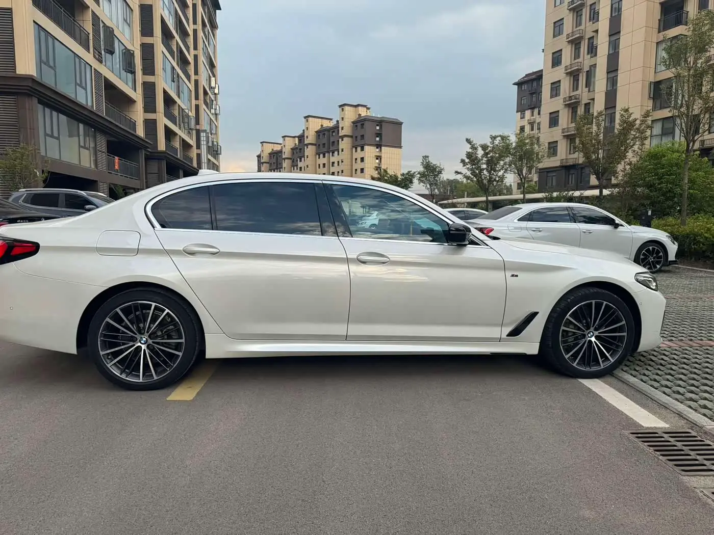 BMW 5 Series 2021 — Photo 9/10