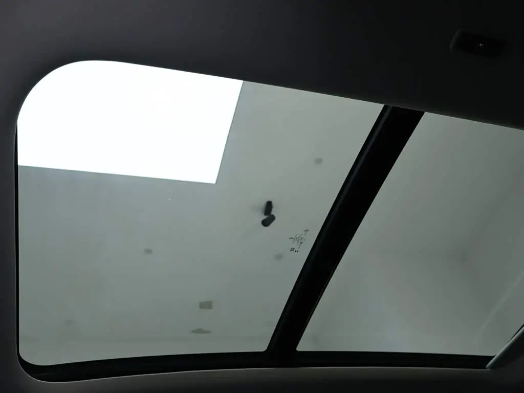 Lincoln Aviator 2024 — Photo 19/20