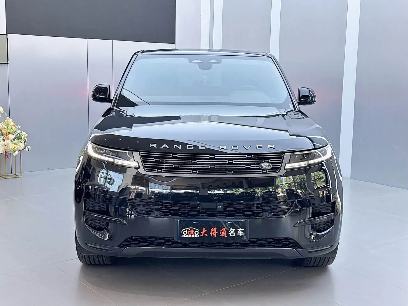 Land Rover Range Rover Sport 2024 — Photo 2/20