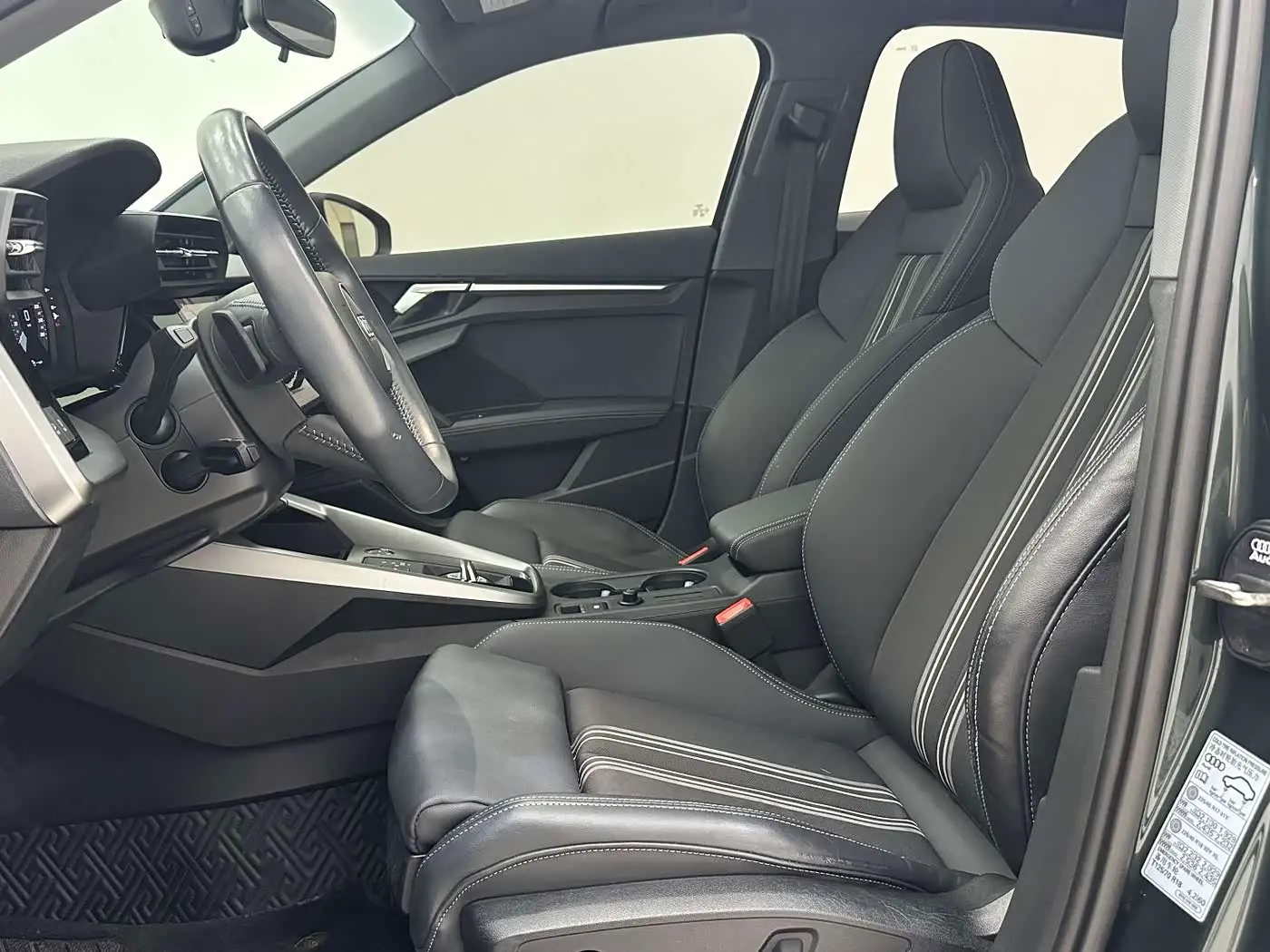 Audi A3 2022 — Photo 7/17
