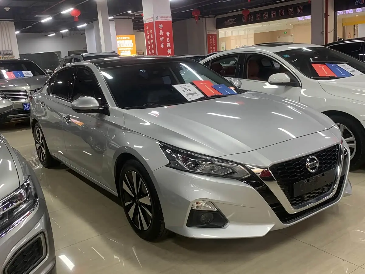 Nissan Teana 2022 — Photo 1/11