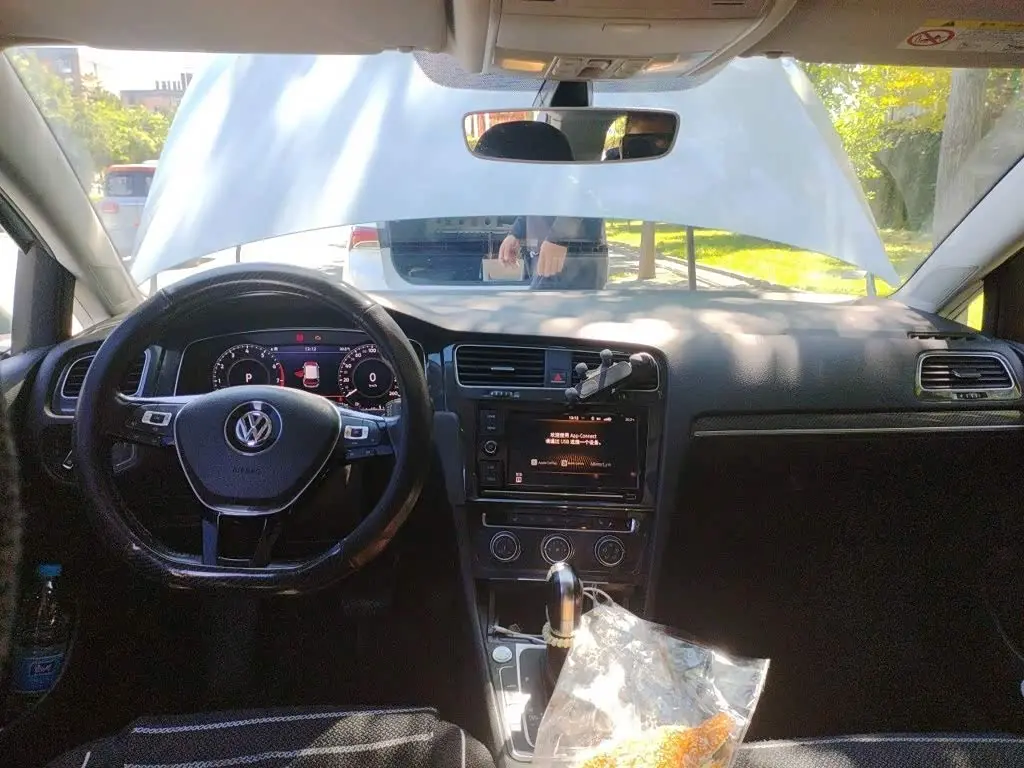 Volkswagen Golf 2020 — Photo 13/20