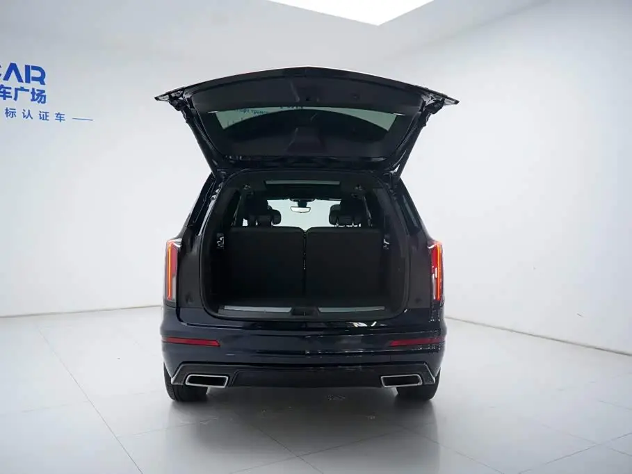 Cadillac XT6 2022 — Фото 9/20