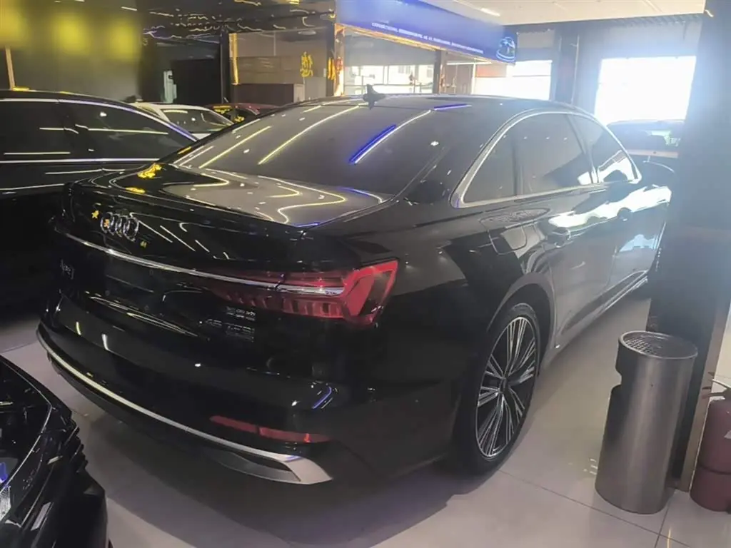 Audi A6L 2023 — Photo 7/20