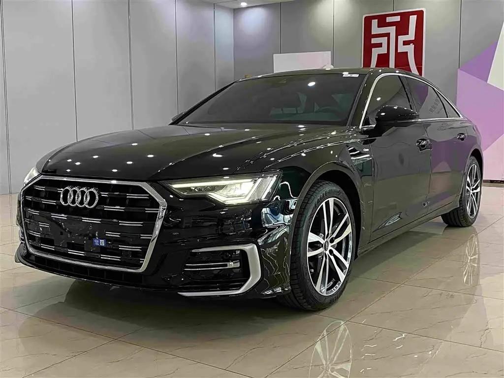 Audi A6L 2024 — Фото 1/18