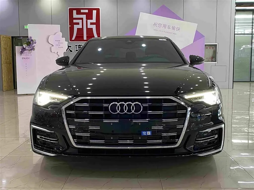 Audi A6L 2024 — Фото 2/18