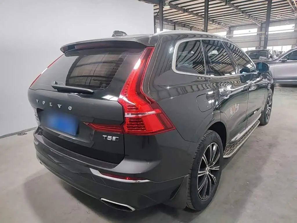 Volvo XC60 2019 — Фото 5/20